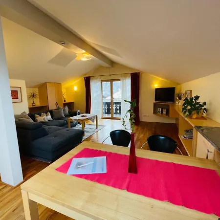 Andrea Apartment *